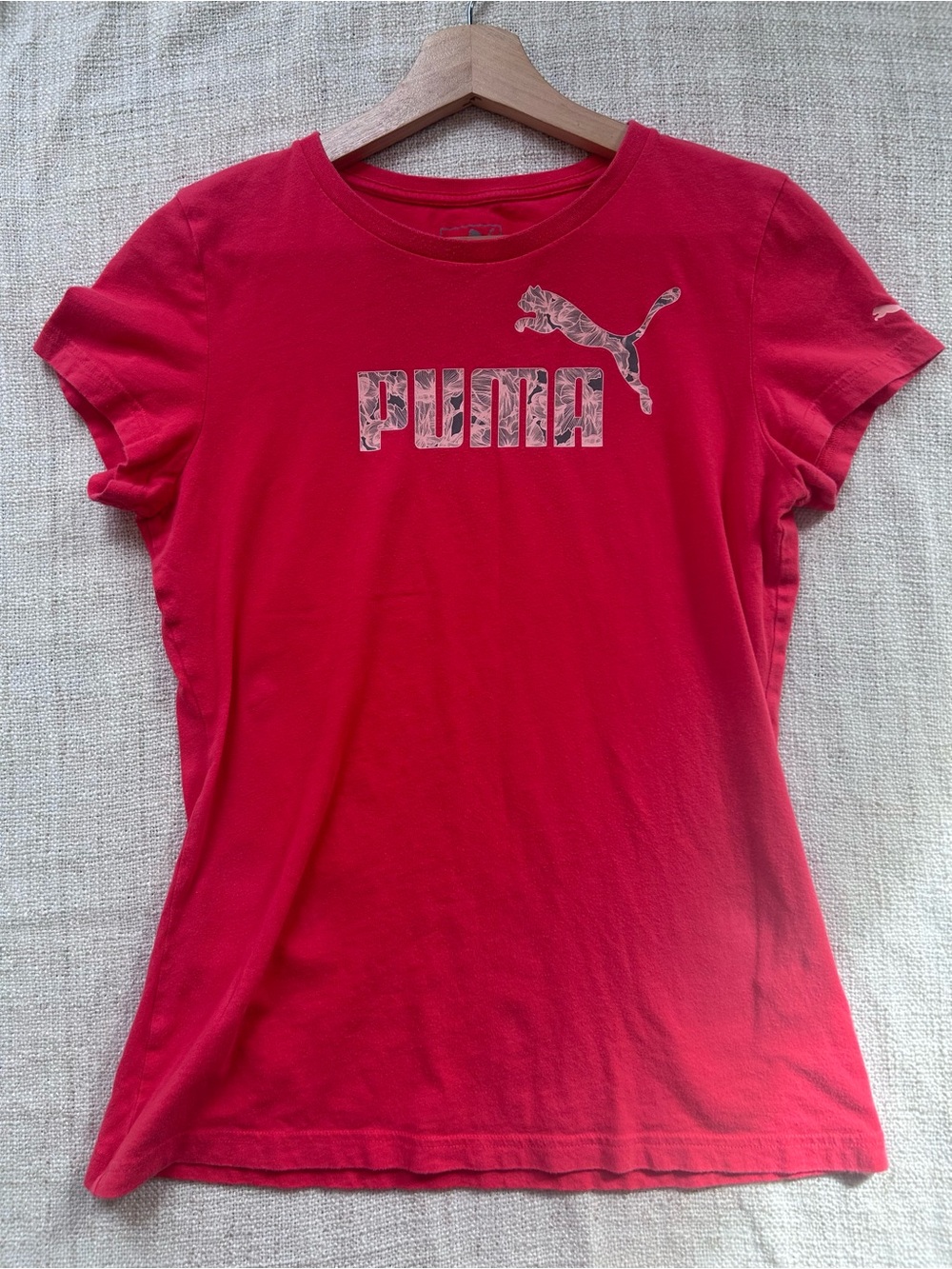 Puma Fitted Women’s Short Sleeve Tee with Botanical Logo - Picture 5 of 5